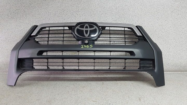 Toyota Hilux 2021 - решетка радиатора бампер передний 2765, фото 1