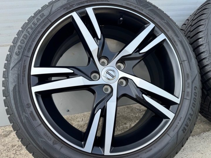 OEM колеса зимние Volvo XC40 235/50/19 R-Design демо 8.9 мм как новые !, фото 10