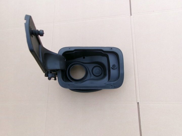 ЛЮЧОК ГОРЛОВИНЫ БЕНЗОБАКА BMW G02 X4 БЕНЗИН 18-21, фото 2