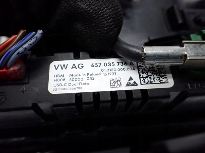 ТОННЕЛЬ ПАНЕЛЬ ПЕРЕКЛЮЧАТЕЛЬ ПЕРЕДАЧ USB ОРИГИНАЛ SKODA OCTAVIA IV 5E3 23 г., фото 4