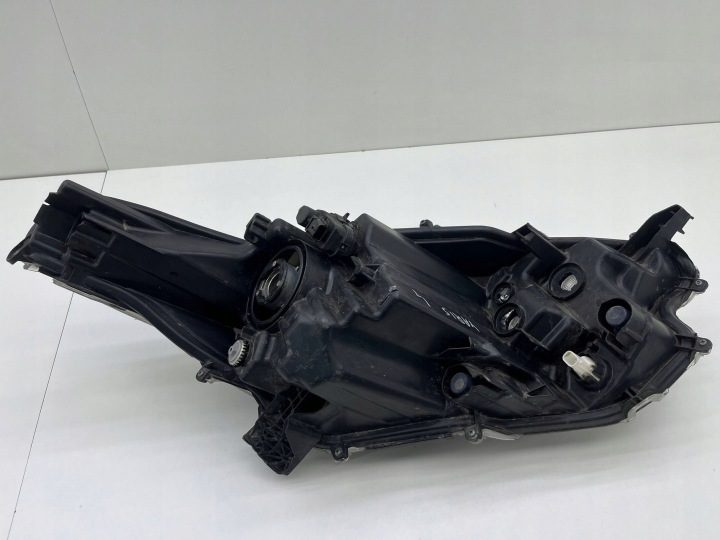 TOYOTA YARIS IV ЛЕВЫЙ ФОНАРЬ ЕВРОПА ЛИНЗА K0-6EU, фото 9