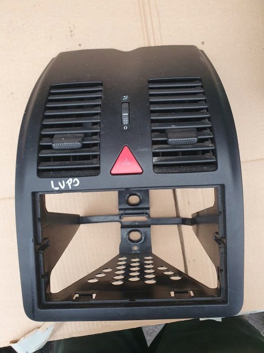 Рамка решетки обдува кнопка аварийная Volkswagen LUPO 98- 01 г. 1.0b, фото 1