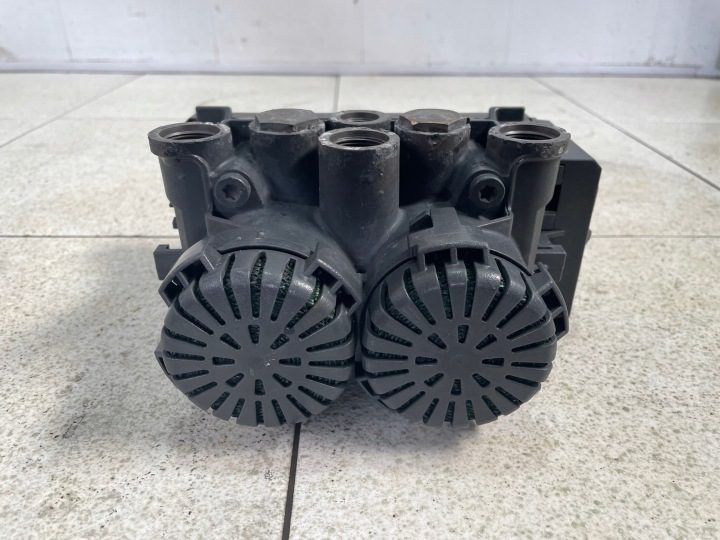 Клапан Модулятор Тормозной EBS Mercedes Actros MP 4 A0004297824, фото 2