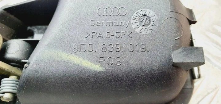 Задняя правая ручка внутренняя AUDI A4 (8D2, B5) 8D0839019 1.8L бензин, фото 4