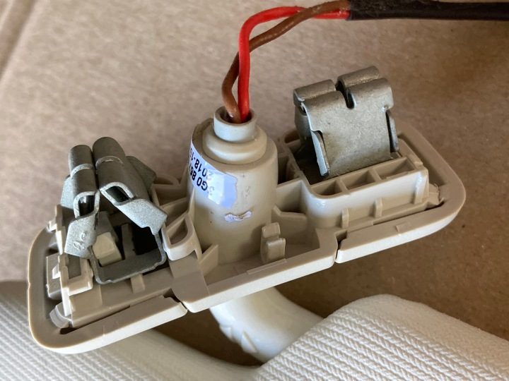 СОЛНЦЕЗАЩИТНЫЙ КОЗЫРЕК ПРАВЫЙ VW PASSAT B8 PC3, фото 2
