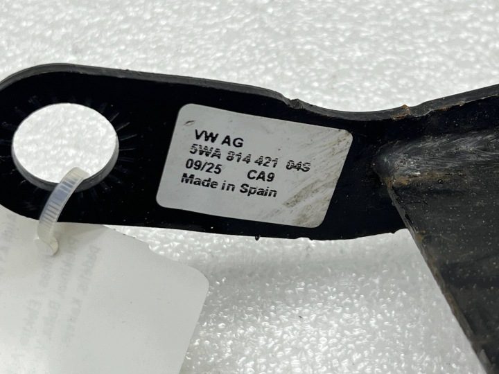 Крепление батареи тяговой Левое сторона Audi A3 8Y 5WA814421, фото 2