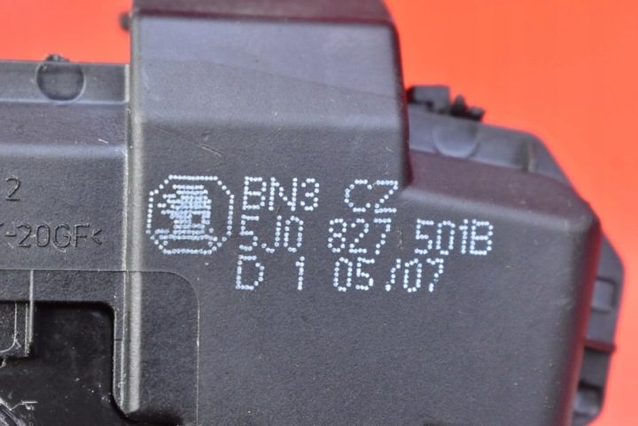 ЗАМОК КРЫШКИ ЗАДНИЙ БАГАЖНИКА 5J0827501B SKODA ROOMSTER 1 I 06-10, фото 8