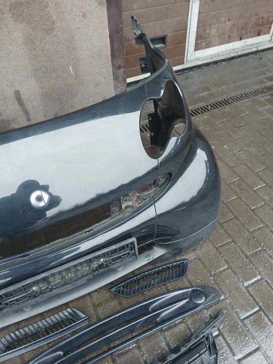 Бампер передний в сборе в хорошем состоянии Smart Fortwo 1 рестайлинг цвет черный EB1 EA4, фото 5