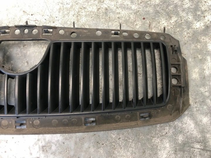 РЕШЕТКА РАДИАТОРА SKODA FABIA I 6Y0853668B, фото 3