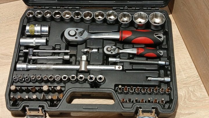AWTOOLS КОМПЛЕКТ КЛЮЧЕЙ 82el 1/2" / 1/4", фото 4