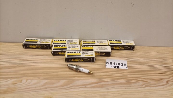 СВЕЧА ЗАЖИГАНИЯ НОВАЯ ОРИГИНАЛ RENAULT MEGANE LAGUNA 7700737457 K81/625, фото 1