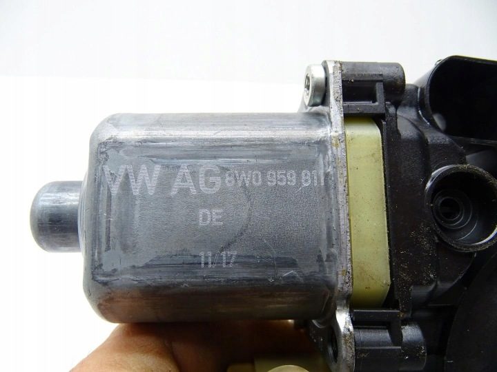 Моторчик стекол задний 8W0959811 Audi A4 B9 A5 8W 2.0 TDI, фото 5