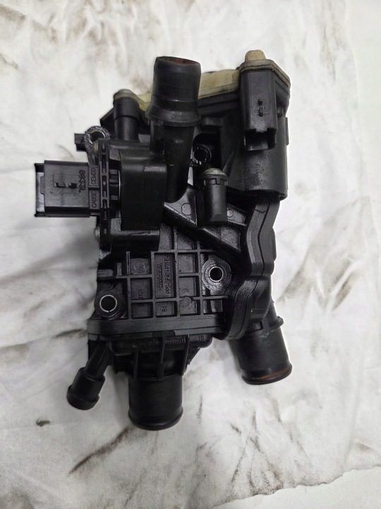 Ford OE DS7Q-8A586-AB корпус термостата 2,0TDCi Euro 6, фото 3