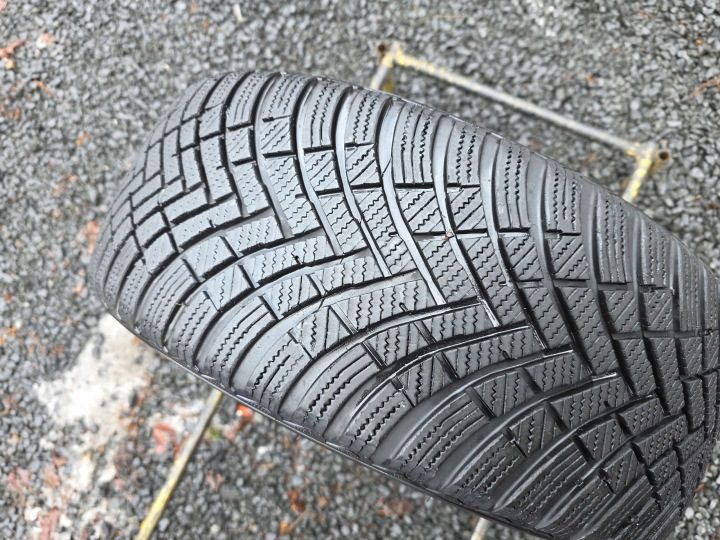 Шина зимняя Hankook Winter i*cept RS3 W462 225/45R17 91 H сцепление на снегу (3PMSF), защита диска, фото 3