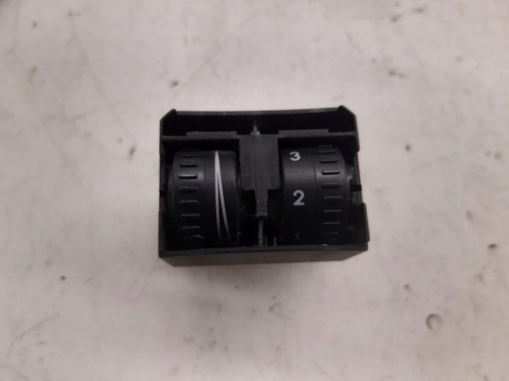 Переключатель корректора фар 2K0941333D VW Caddy IV 2K5 1,2 TSI, фото 1