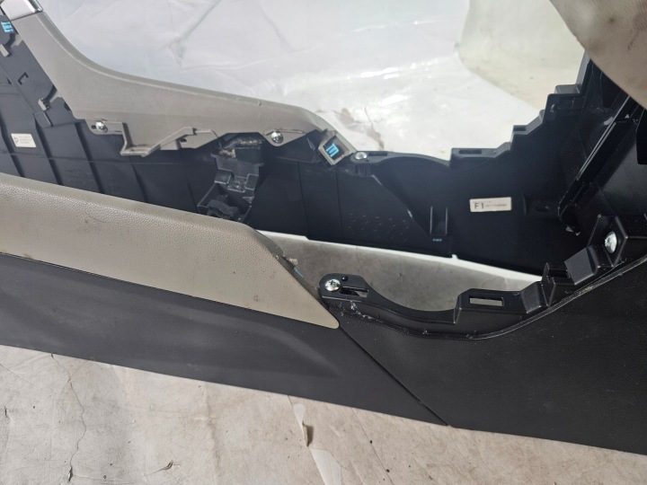 Subaru Forester V 19- Центральный тоннель США, фото 8
