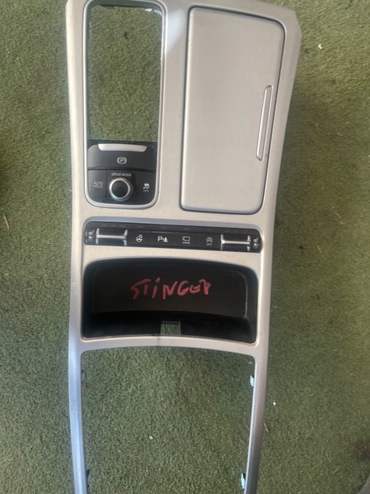 KIA STINGER 18 г. GT РАМКА ТОННЕЛЯ ДЕКОР ДЛЯ СТАКАНОВ EUR, фото 8