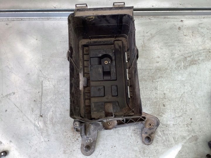 Площадка аккумулятора Audi A3 S3 8P 1K0915513, фото 5