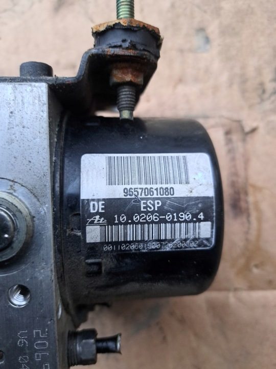 Насос ABS тормозной Citroen c5 I РЕСТАЙЛИНГ 2.0 16v 140 л.с. RFJ 9657061080, фото 5