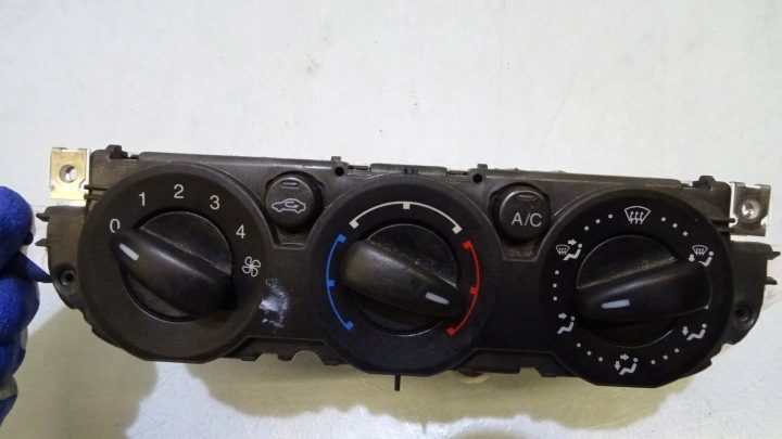 Панель управления обдува Ford Focus MK2 1.6 TDCI 7M5T-19980-AA, фото 1
