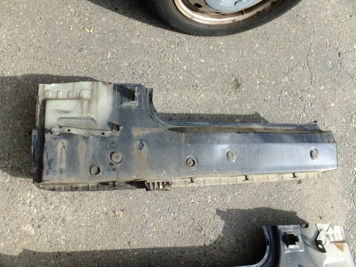 Порог левый BMW e87 5d 2007 г., фото 1