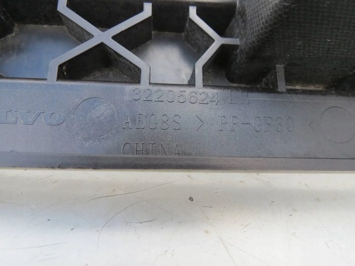 Кронштейн пола багажника Volvo OE 32205624, фото 8