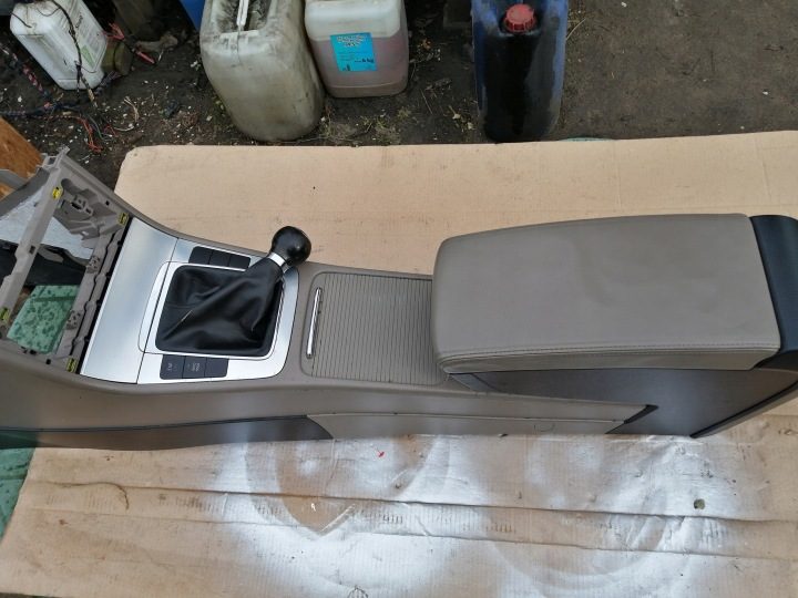 Центральный тоннель подлокотник VW Passat B6 КОЖА, фото 2