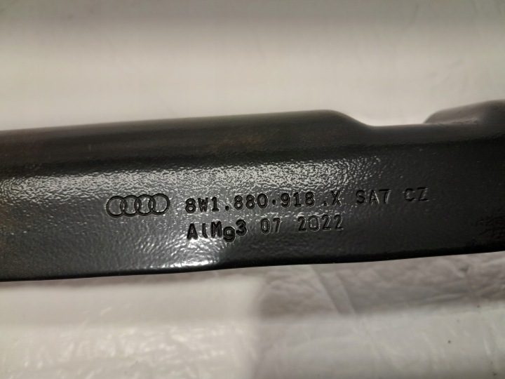 Audi A4 B9 рестайлинг кронштейн подушки Kolanowej 8W1880918, фото 2