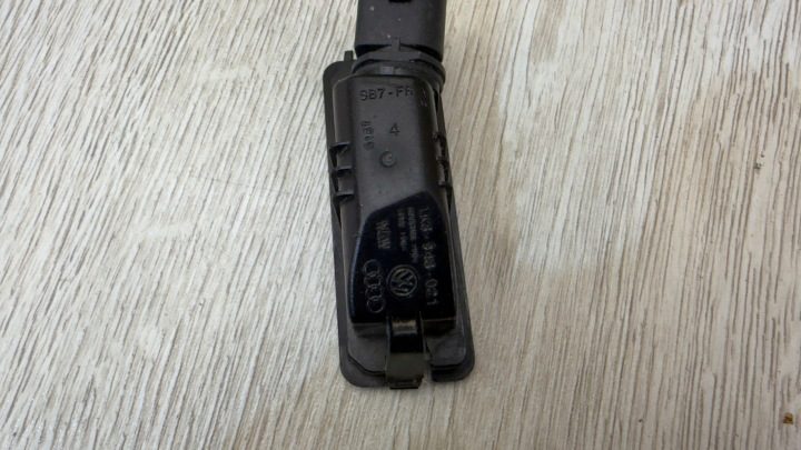 ПЛАФОН ОСВЕЩЕНИЯ НОМЕРА VW SCIROCCO PASSAT SEAT 1K8943021 KA15/374L, фото 2