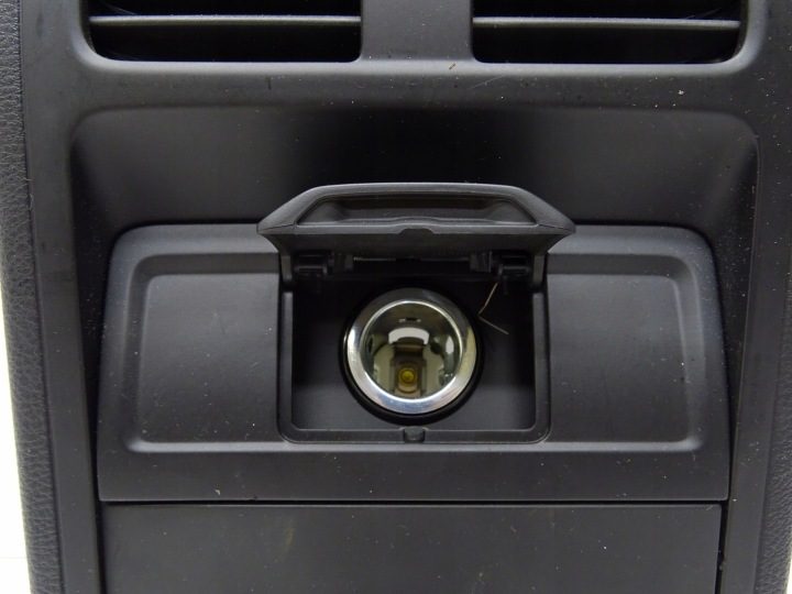 ДЕФЛЕКТОР ОБДУВА ЗАДНИЙ ТОННЕЛЯ VW PASSAT CC 3C0864298BP, фото 4