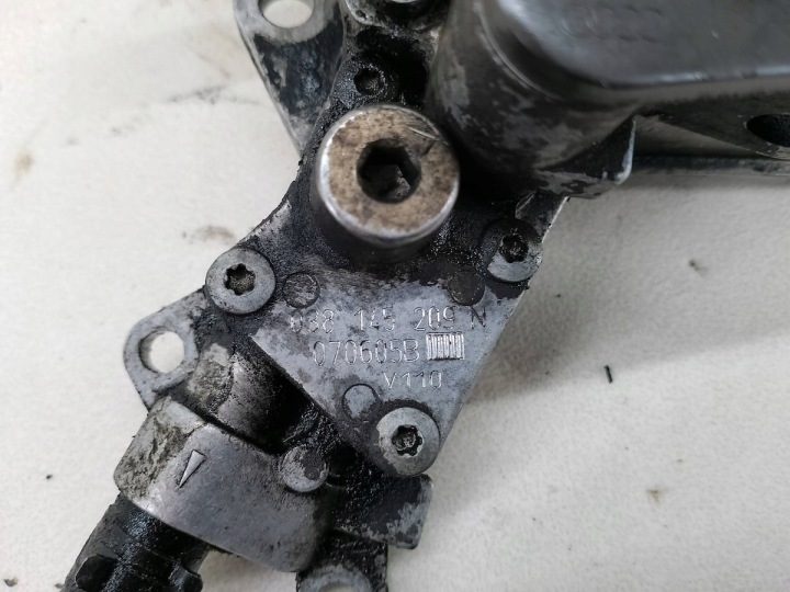 Насос вакуумный Seat Toledo III 038145209N 1.9 TDI, фото 2