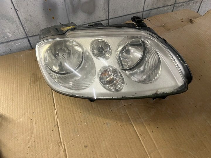 VW Touran I 1 03- фара передняя правая 1T0941006 ЕВРОПА, фото 1