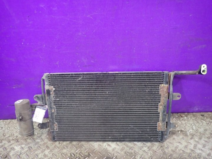 VW Golf IV 97-06 1.4 75 л.с. AKQ радиатор кондиционера 1J0820411B, фото 2