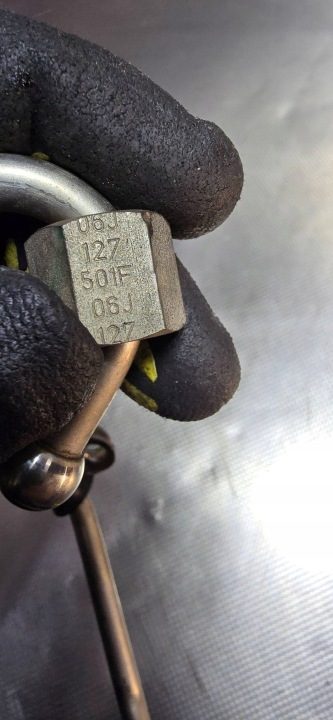 AUDI A4 B8 AVANT 2.0 TFSI ТОПЛИВНАЯ ТРУБКА 06J127501F, фото 3