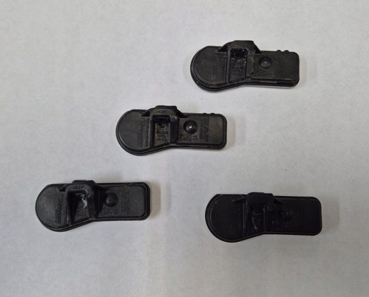 4x Датчик давления TPMS Renault Clio IV 407005642R (C40), фото 1