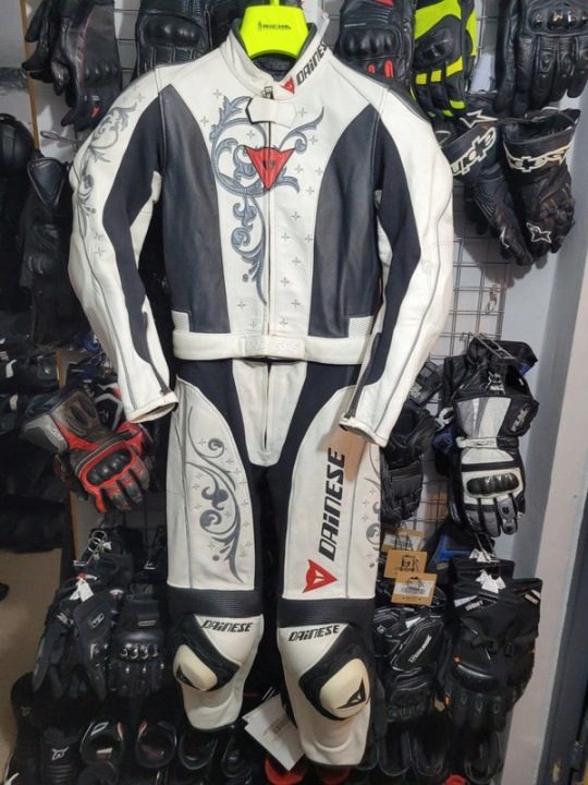 Комбинезон мотоциклетный женский кожаный DAINESE Yu Div Lady 40, фото 3