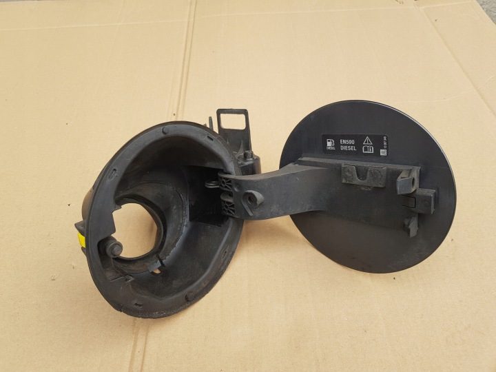 ЛЮЧОК ГОРЛОВИНЫ БЕНЗОБАКА OPEL INSIGNIA A / Z177 13244482 / ОЧЕНЬ ХОРОШИЙ, фото 1