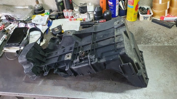 Площадка аккумулятора Opel Vectra C 1.9 CDTI рестайлинг OE 24413805, фото 4