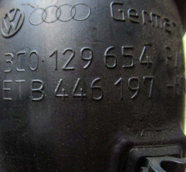 VW Passat B6 2.0 TDI шланг интеркулера, фото 3