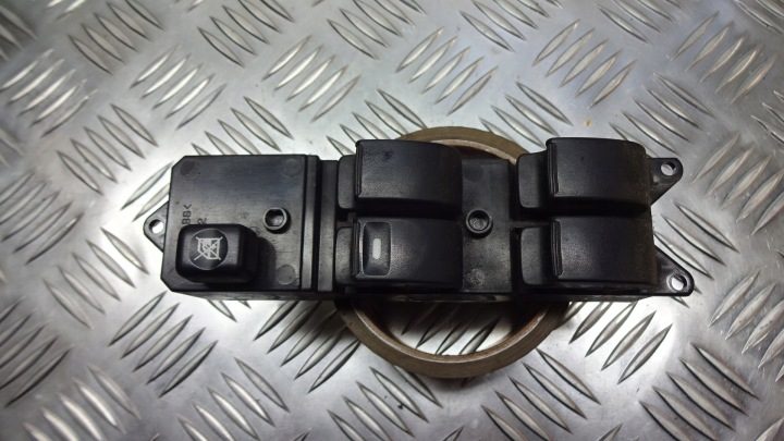 Блок кнопок стеклоподъемников водителя Mitsubishi Lancer VII MR587878, фото 1
