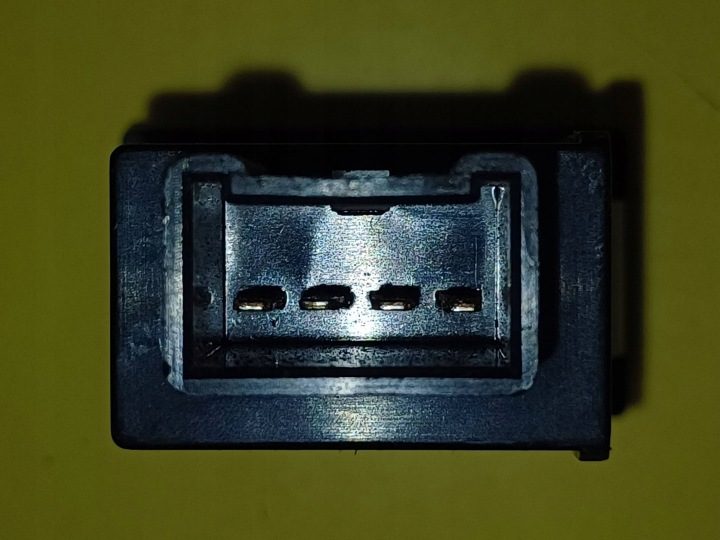 Переключатель ECO OFF Toyota Yaris NR435, фото 4