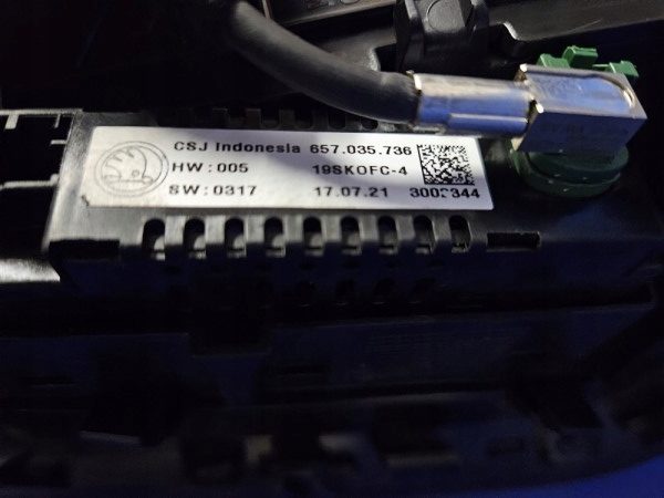 РАМКА ЦЕНТРАЛЬНЫЙ ТОННЕЛЬ ГНЕЗДО ПОРТ USB SKODA KAMIQ, фото 9