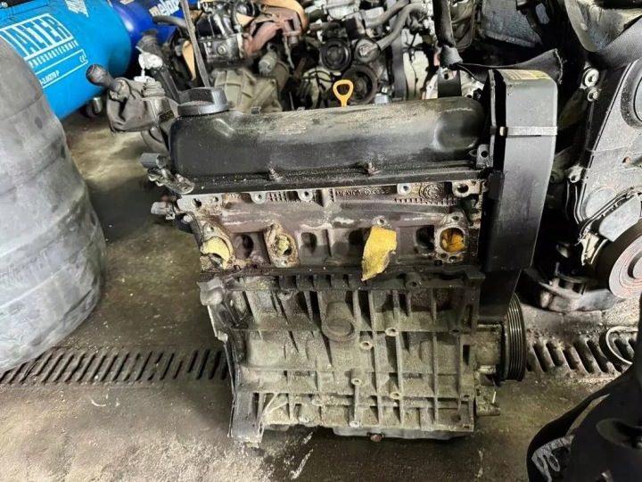 Audi A3 8L Bora Golf IV 97-06 двигатель AKL 1.6 8V без навесного!!, фото 1