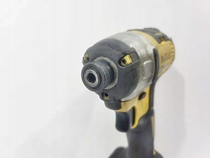 DEWALT DCF787D2 УДАРНЫЙ ГАЙКОВЕРТ 170 Нм 18V 2x2,0Ah, фото 4