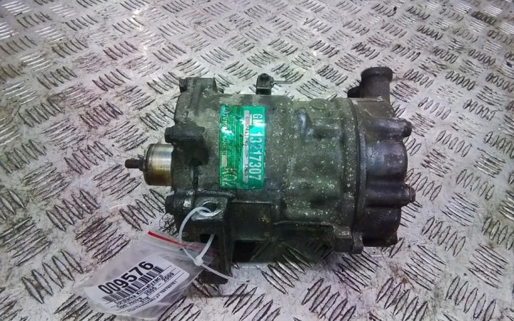 Opel Vectra C 1.9 CDTI компрессор кондиционера 13217307, фото 1