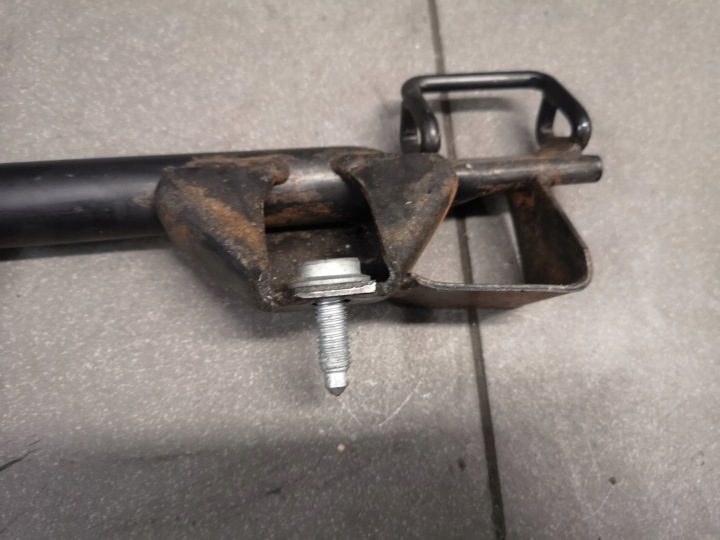 Кронштейн детского кресла Isofix Audi OE 8E0813545A, фото 2