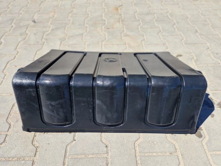 Крышка аккумулятора Volvo рестайлинг FE Renault Gama D Midlum DXI, фото 2