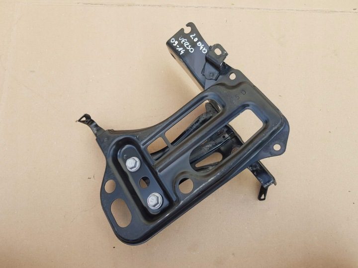 Площадка аккумулятора Toyota Verso 2009-2014 2.0 D4D, фото 1