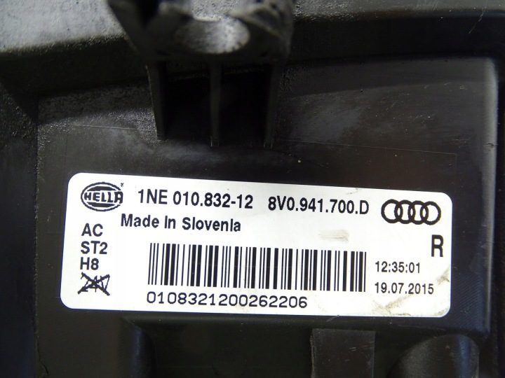 Противотуманная фара правая передняя Audi A3 8V 8V0941700D UK, фото 6