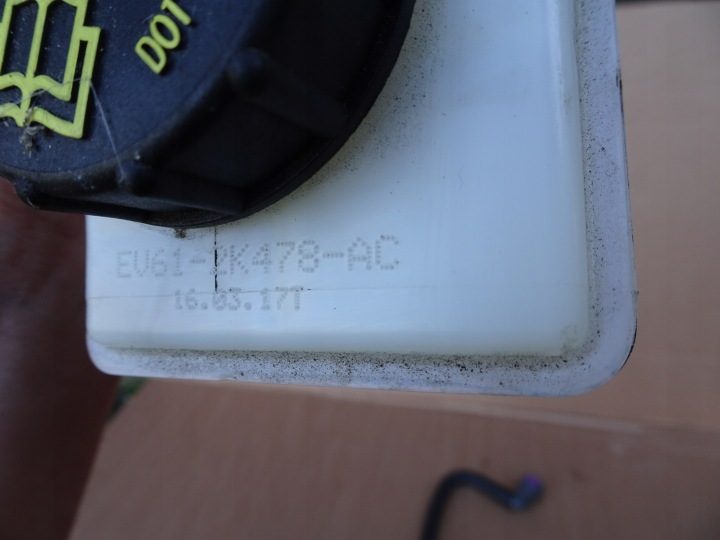 Ford Kuga MK2 рестайлинг бачок тормозной жидкости EV61-2K478-AC, фото 3